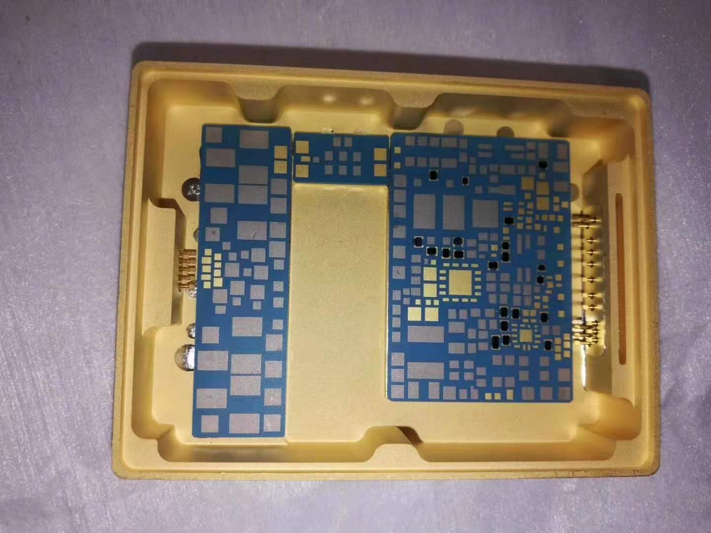 銅-鉬銅-銅熱沉材料